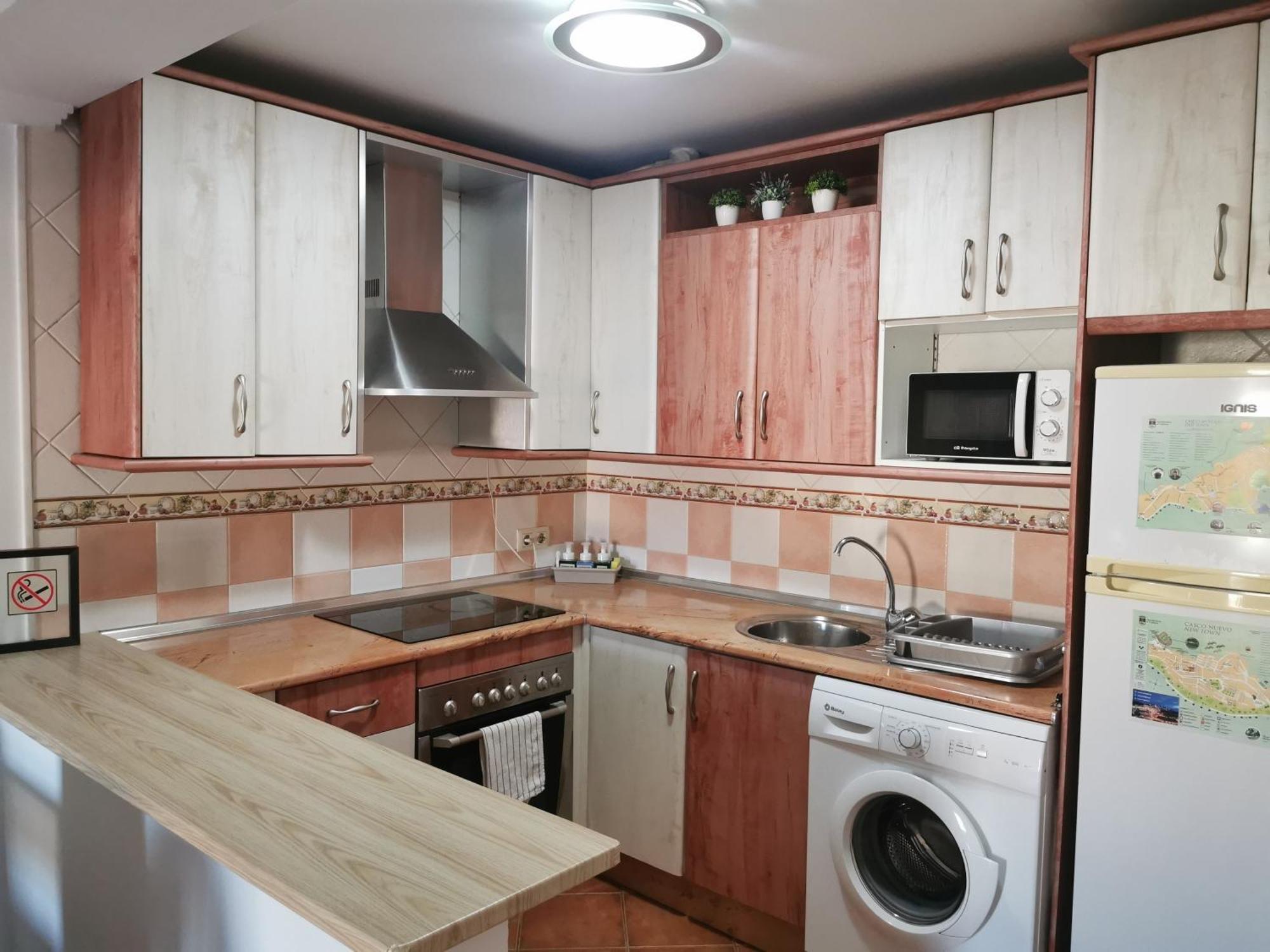 Apartamento Maria Platero Centrico Y Con Las Mejores Vistas Del Casco Antiguo La Montana Y El Mar Mediterraneo Фрихилиана Экстерьер фото
